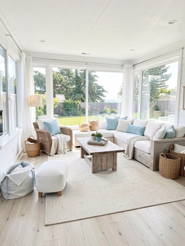 Backyard (side lawn) — Coastal