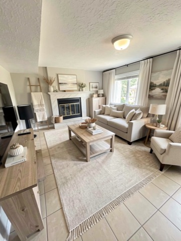 Basement family (staged) — Transitional