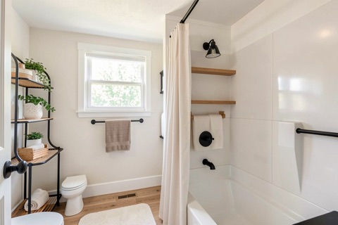 Bathroom — Modern Farmhouse