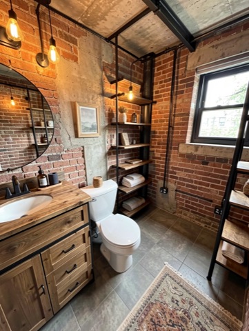 Bathroom (basement) — Industrial