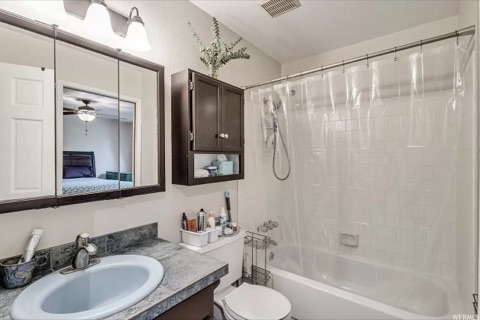Main bathroom