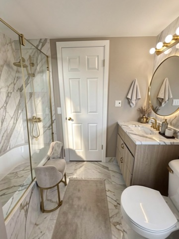 Bathroom (round mirror) — Contemporary Luxe