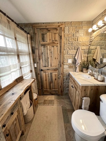 Bathroom (round mirror) — Rustic Modern