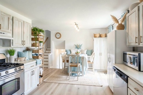 Dining area — Coastal