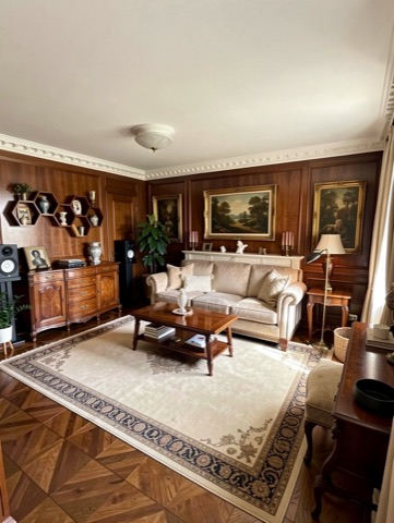 Family room (staged) — Traditional Elegant