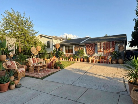 Front (street view) — Bohemian