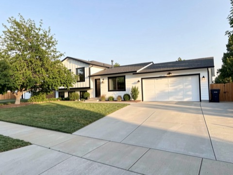 Front (street view) — Modern Farmhouse