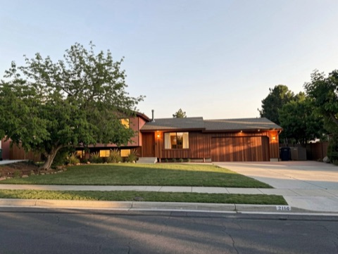 Front / street view — Mid-Century Modern