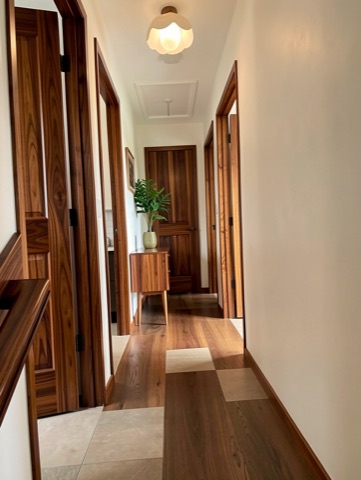 Hallway — Mid-Century Modern