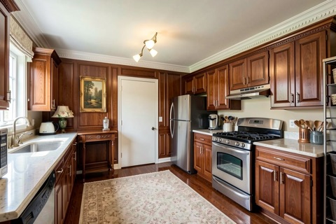 Kitchen — Traditional Elegant