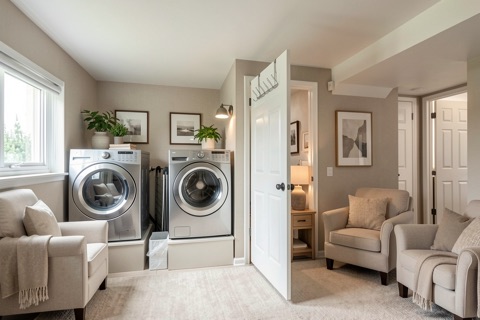 Laundry room — Transitional